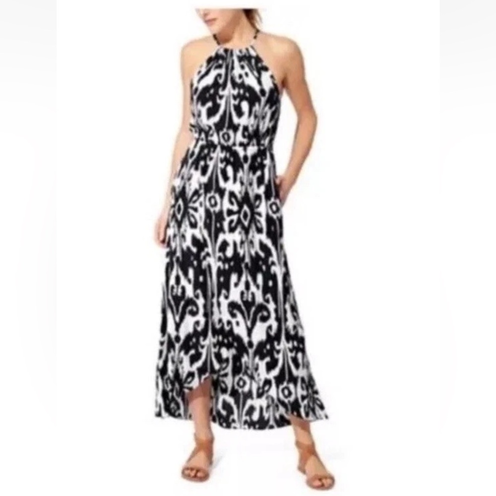 Athleta Black & White Halter Maxi Dress Sundress Bra insert
